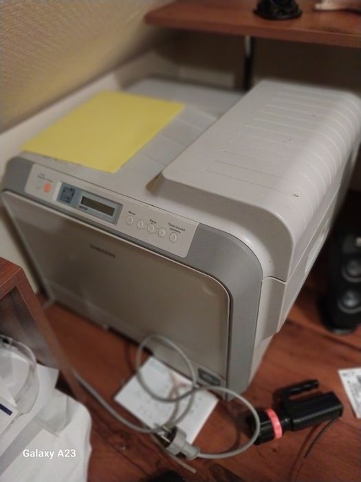 Продам  цветной лазерный принтер Samsung CLP-510