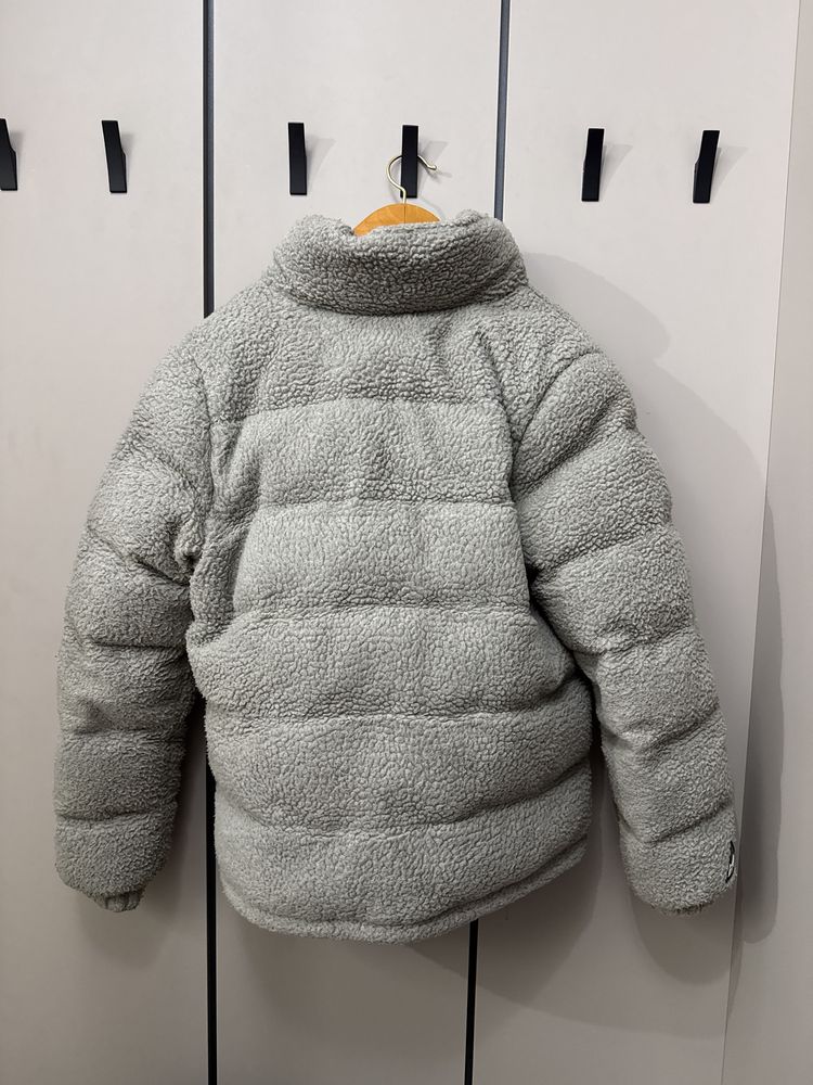 Чоловіча Куртка Teddy  Helly Hansen розмір M