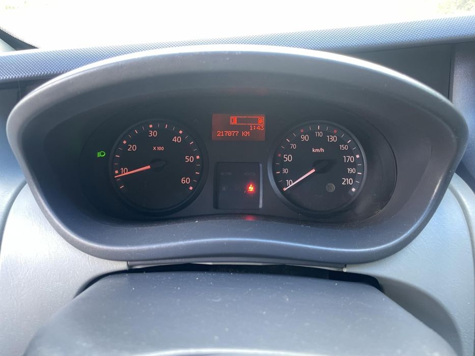 Nissan Primastar 2.0 dci 2011 rok