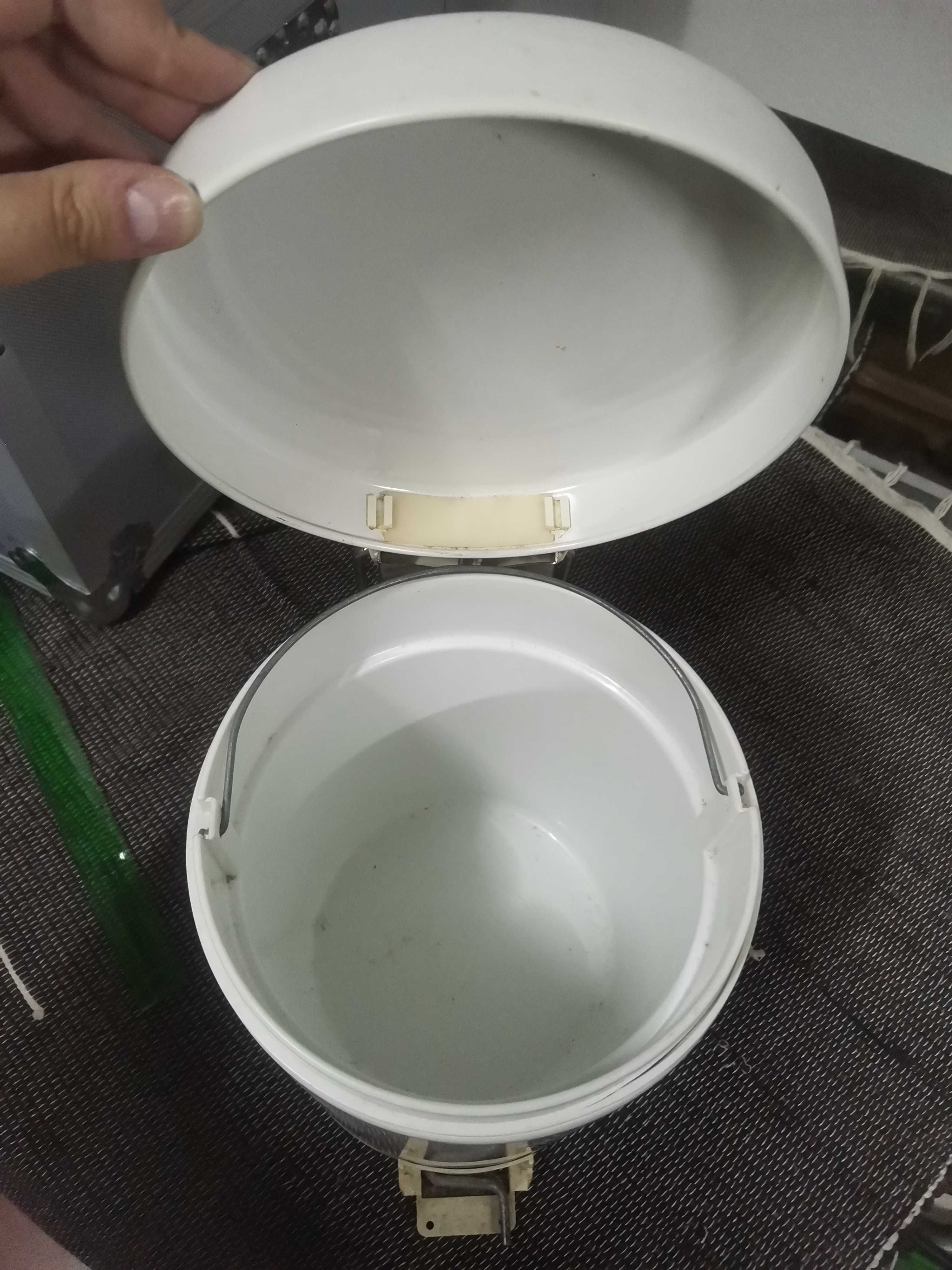 Caixote do lixo WC