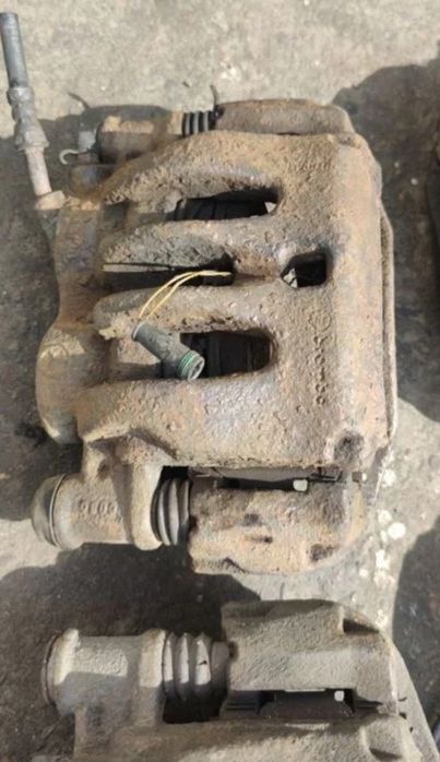 Суппорт передний Sprinter 906 Mercedes, Volkswagen Crafter Brembo