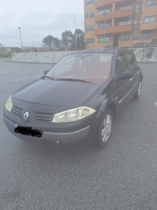 Vendo ou troco por mota Renault Megane 2004