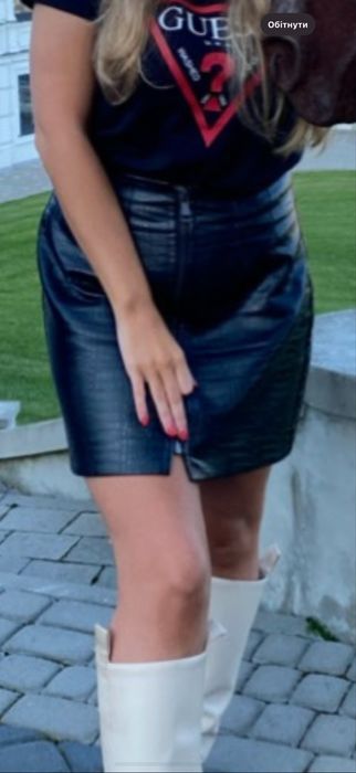 Піджак з еко- шкіри разом з спідницею