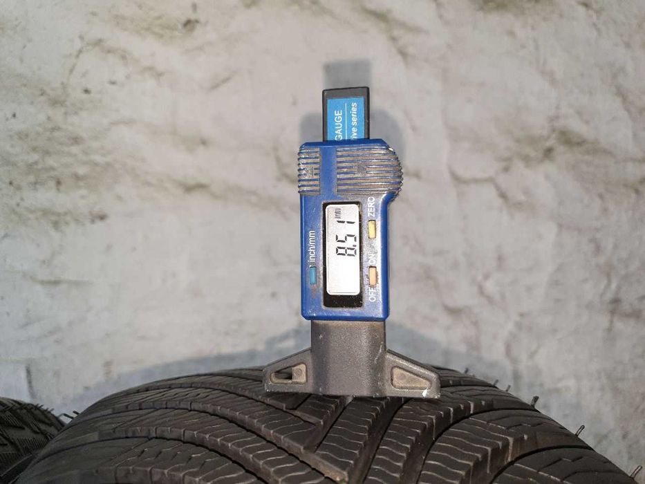 Cztery Opony zimowe 205/50R17 8,5mm Michelin Alpin 5