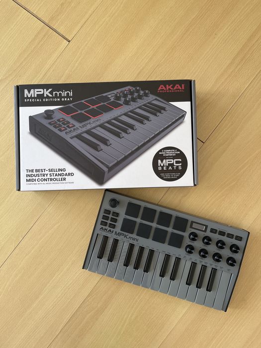 AKAI MPKmini special edition gray