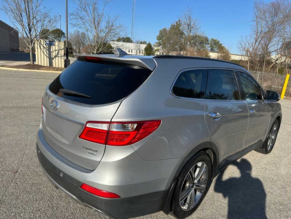 Hyundai Santa Fe Limited      2016