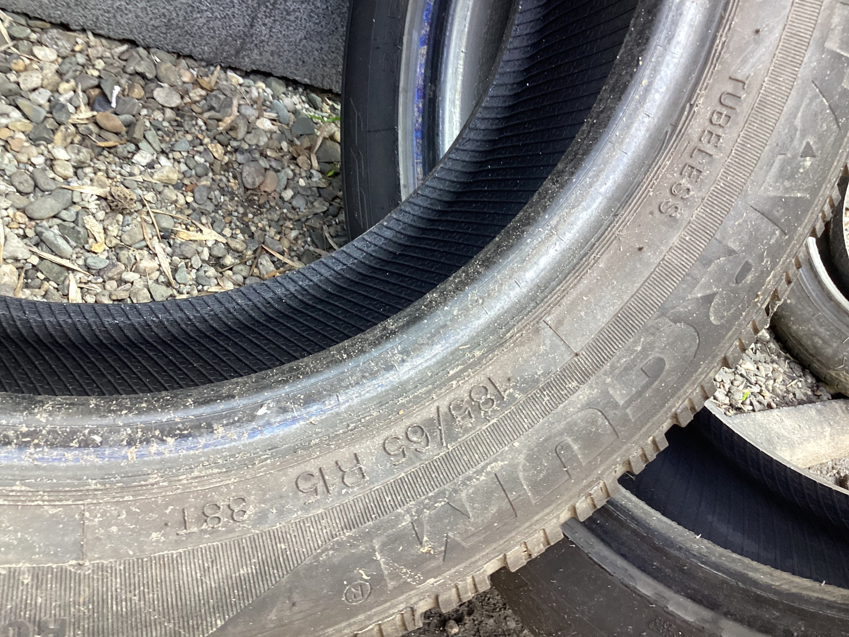 TARGUM 185/65r15  opona pojedynka  zimowa 7mm 2022r
