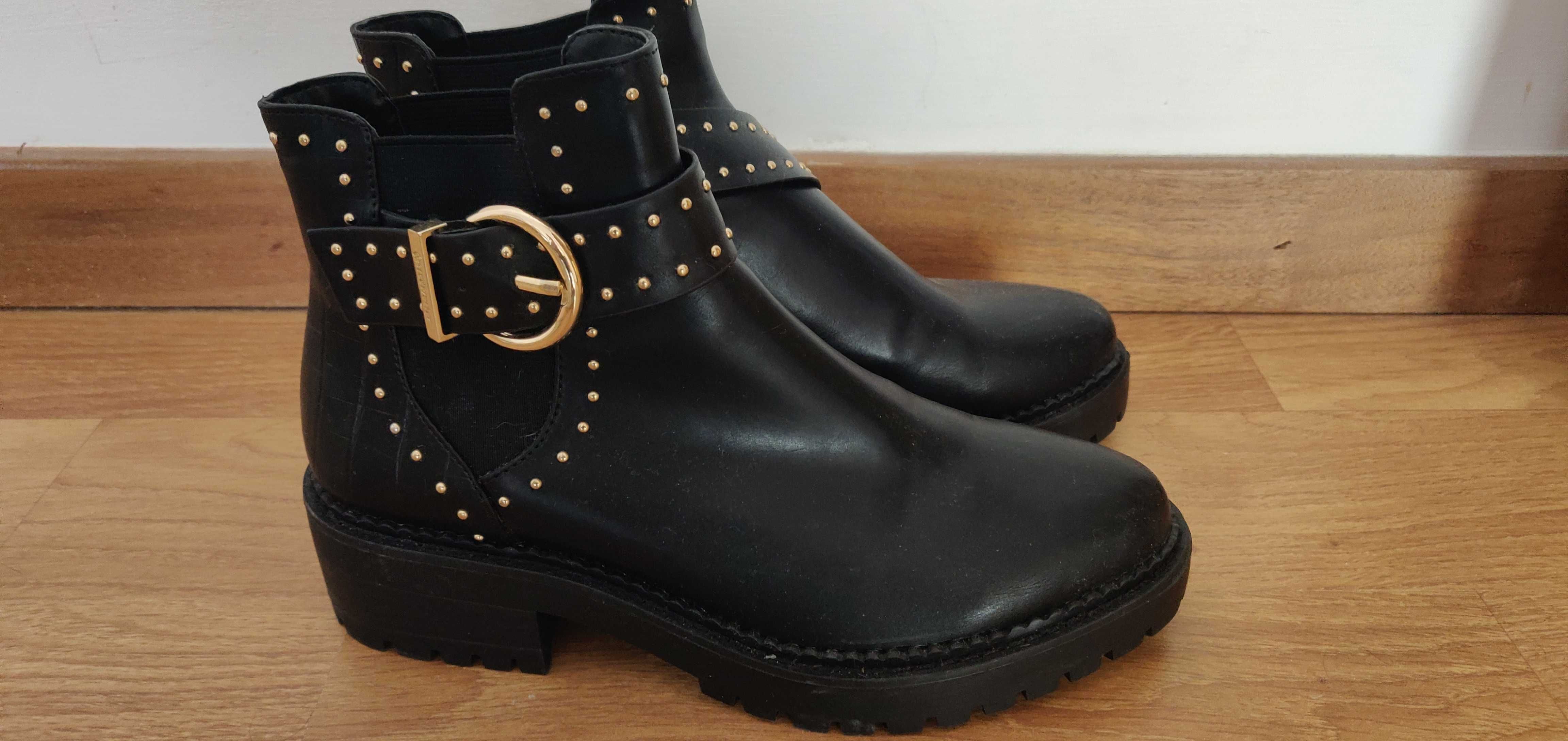 Botas Stradivarius