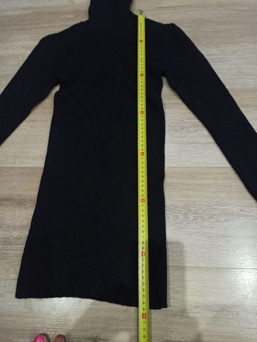 Golf , sweterek dla dziewczynki.