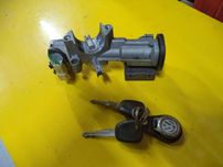 Замок зажигания Suzuki Alto Nissan Pixo