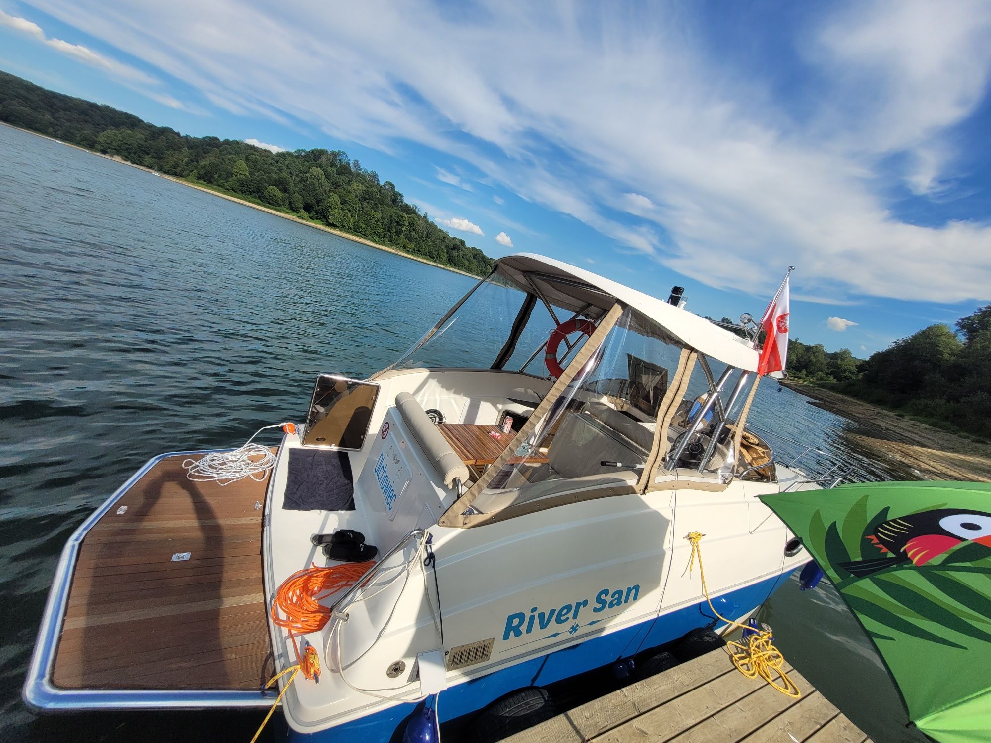 Jacht Solina "River san" Bieszczady