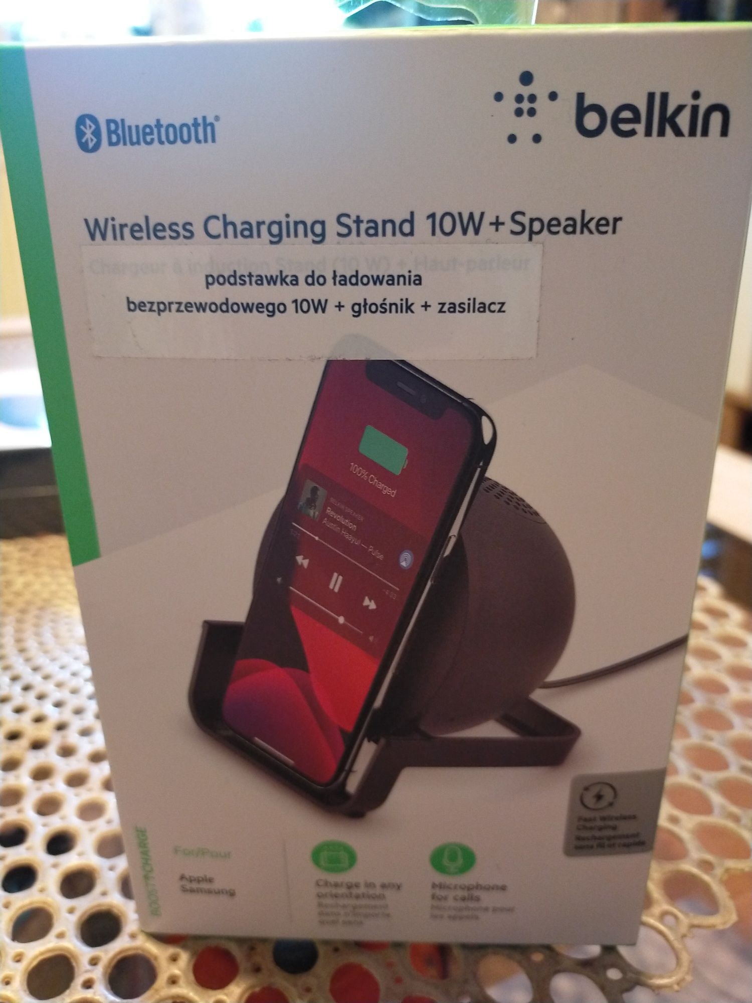 Belkin Belkin Podstawka ładująca BoostCharge + głośnik (AUF001VFBK)