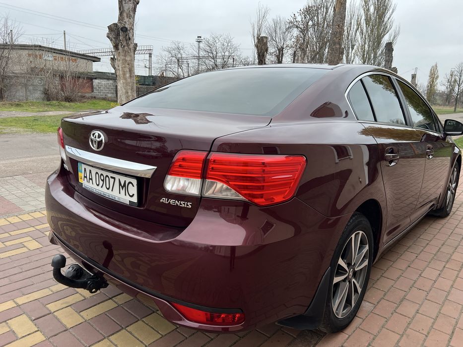 2013 Toyota Avensis 2.0 Гбо4 акпп НЕФАРБОВАН