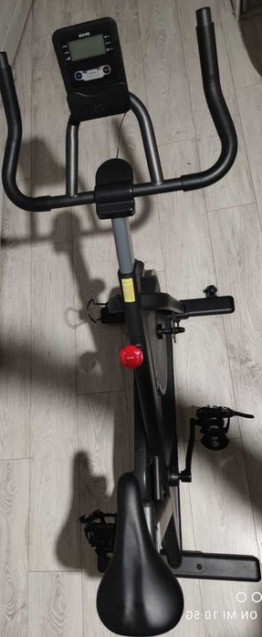 Profesjonalny rower spinningowy magnetyczny Ovicx XCycle Q100