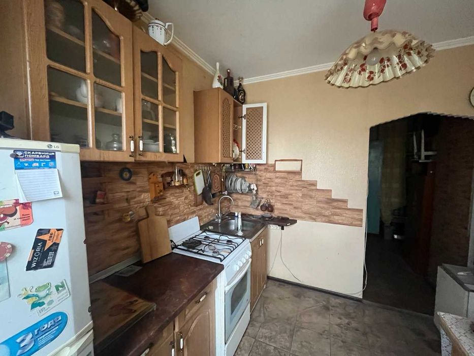 Здаємо 2-х кім. квартиру  біля метро Вирлиця. Вільна. Терміново!