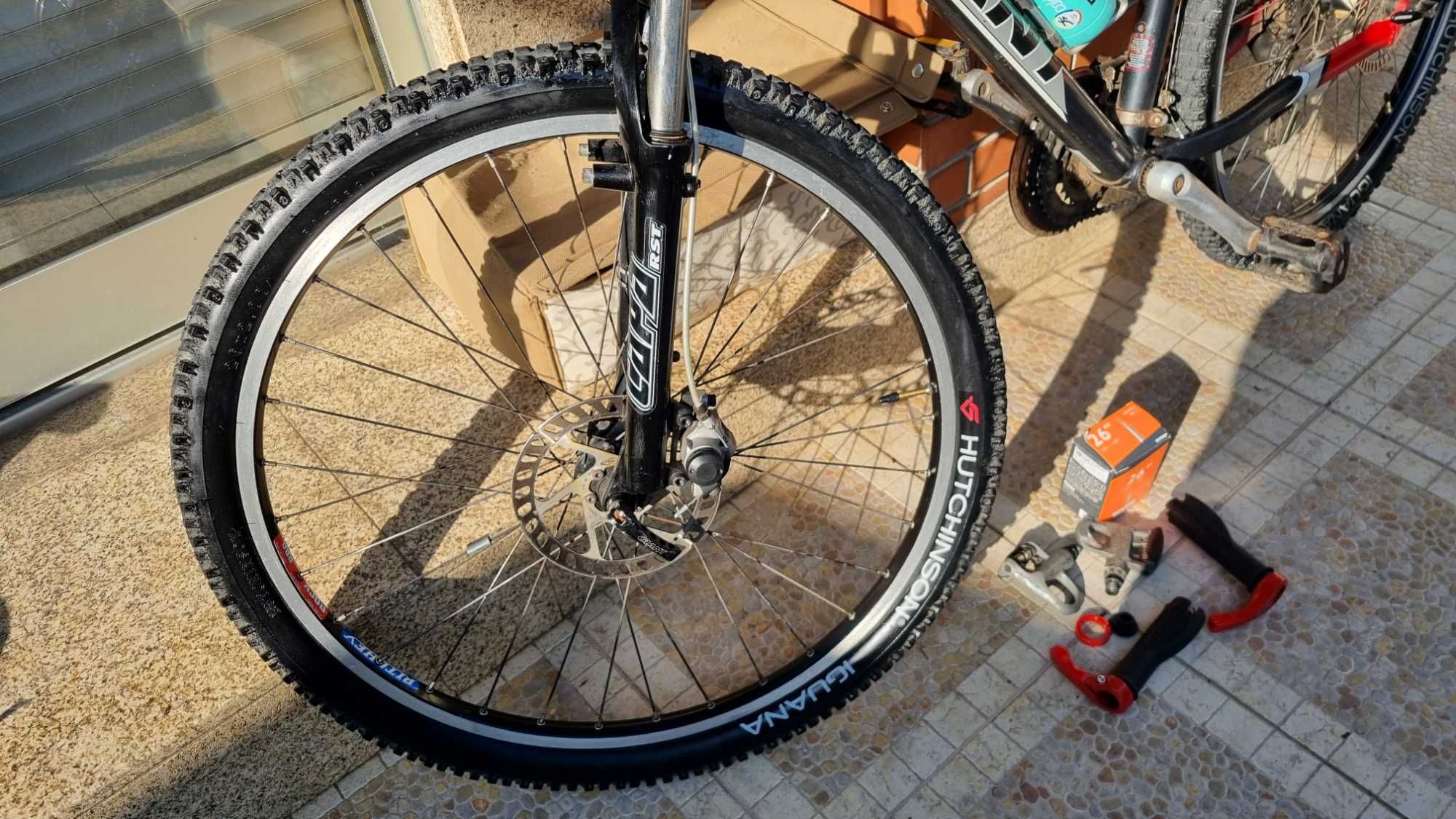 Bicicleta de marca GIANT