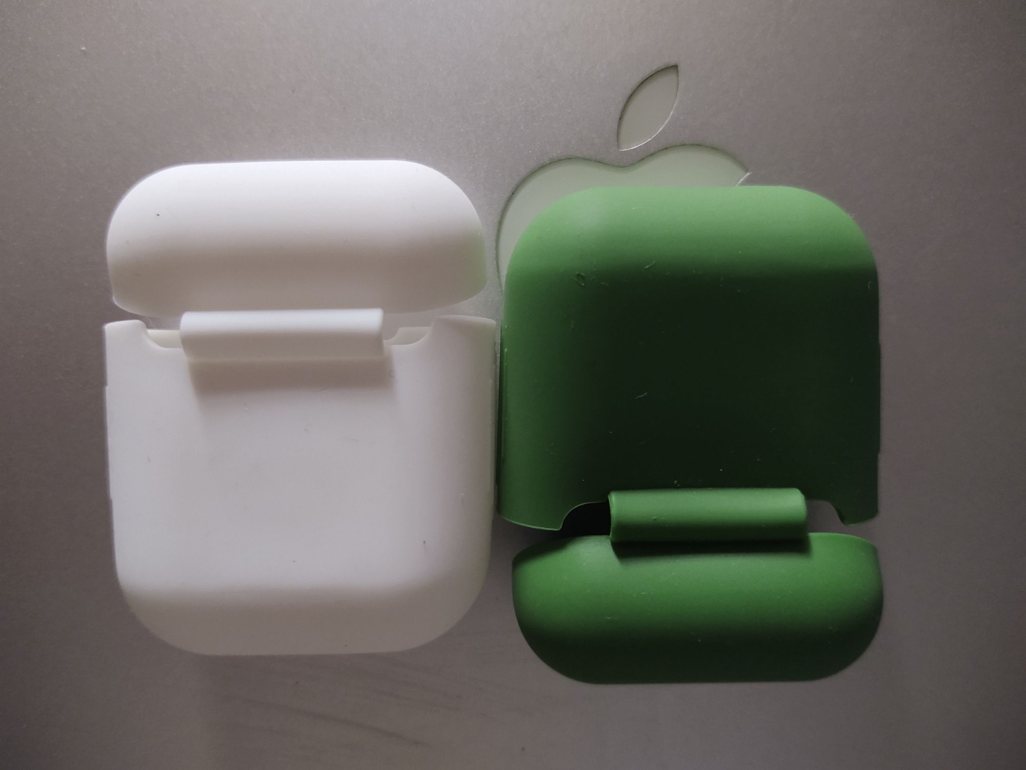 чехол для airpods 2