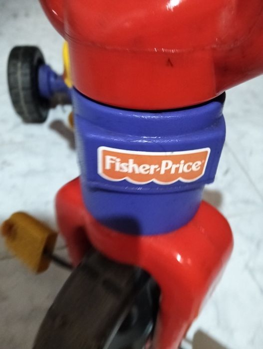 Triciclo Fisher Price