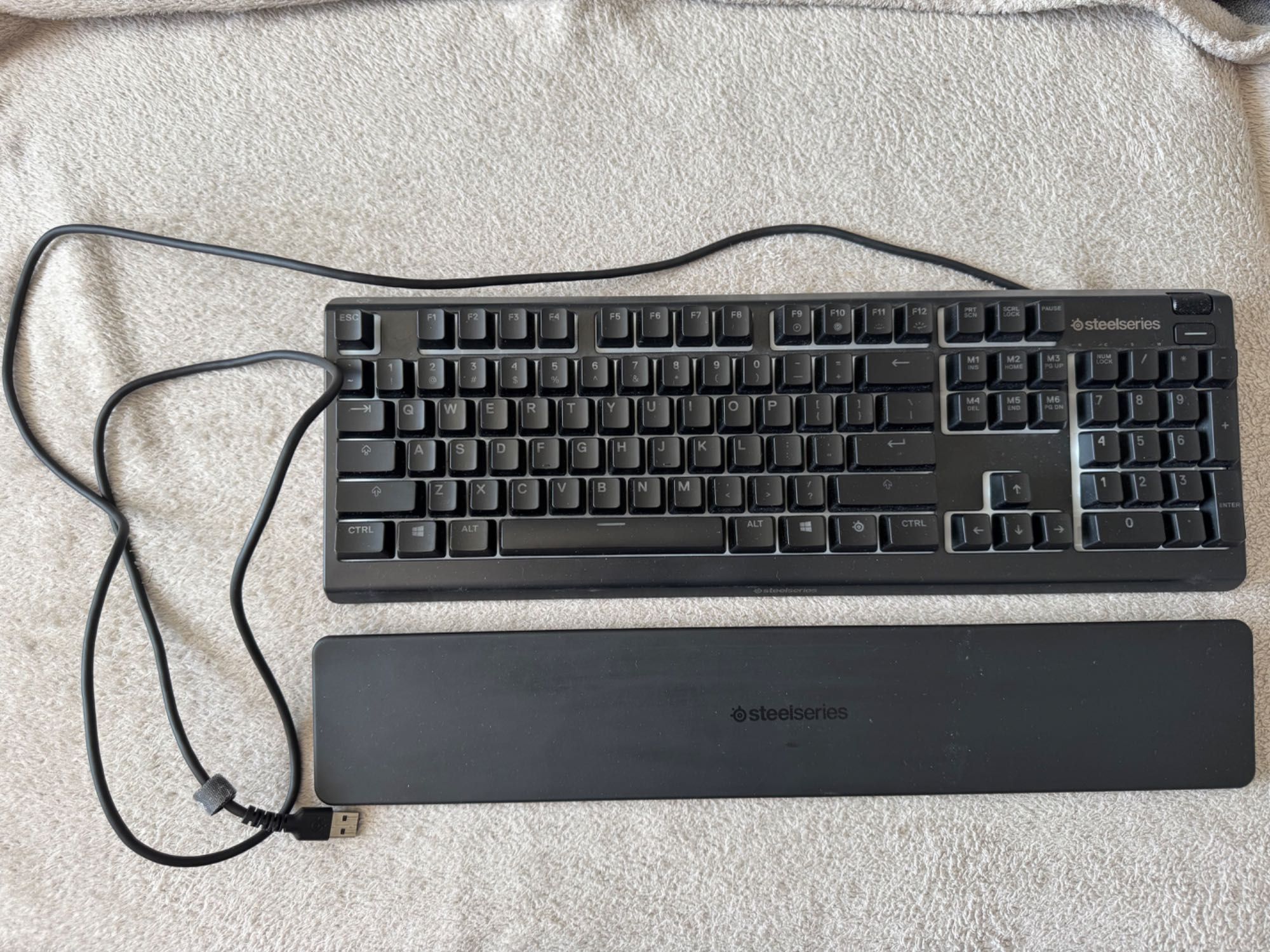 Klawiatura przewodowa steelseries apex 3 oryginalna