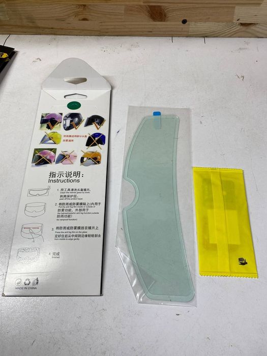 Пінлок для шолома