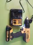 Wkrętarka dewalt dcd776