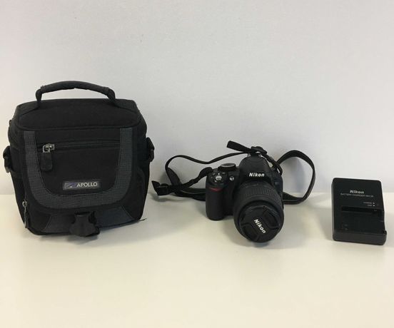 Nikon D3100 + AF-S DX VR Nikkor 18-55mm