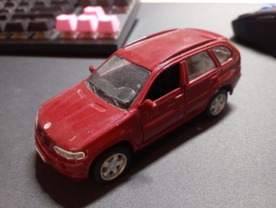 Машинки різних розмірів