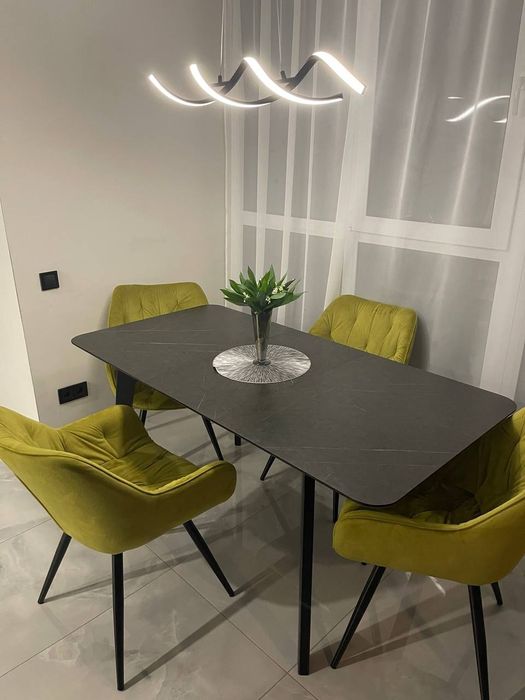 Продам кухонний стіл