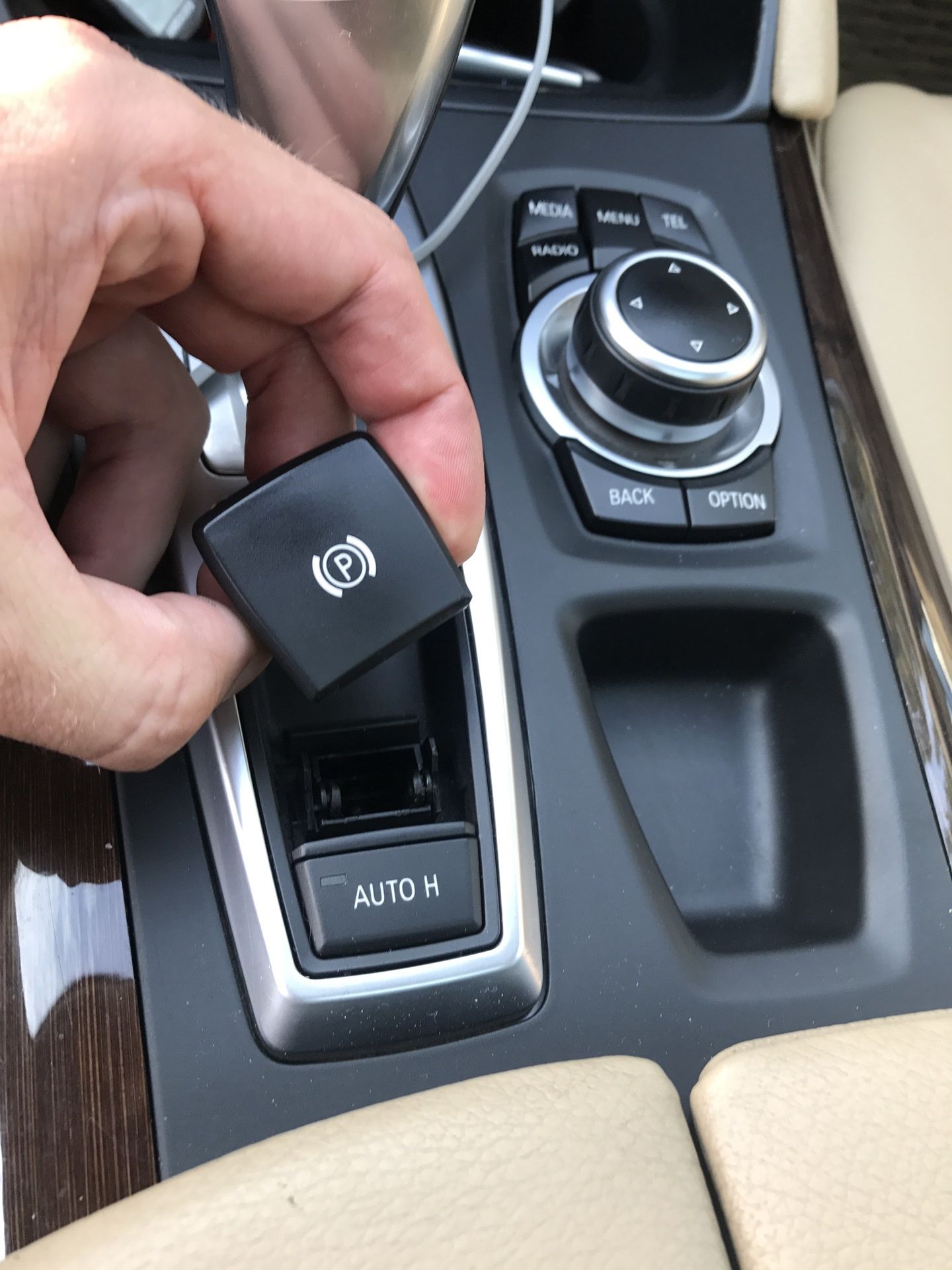 Кнопка ручника BMW Parking F01 F07 F10 F15 F25 F13 F11 F26 E70 E71 E72
