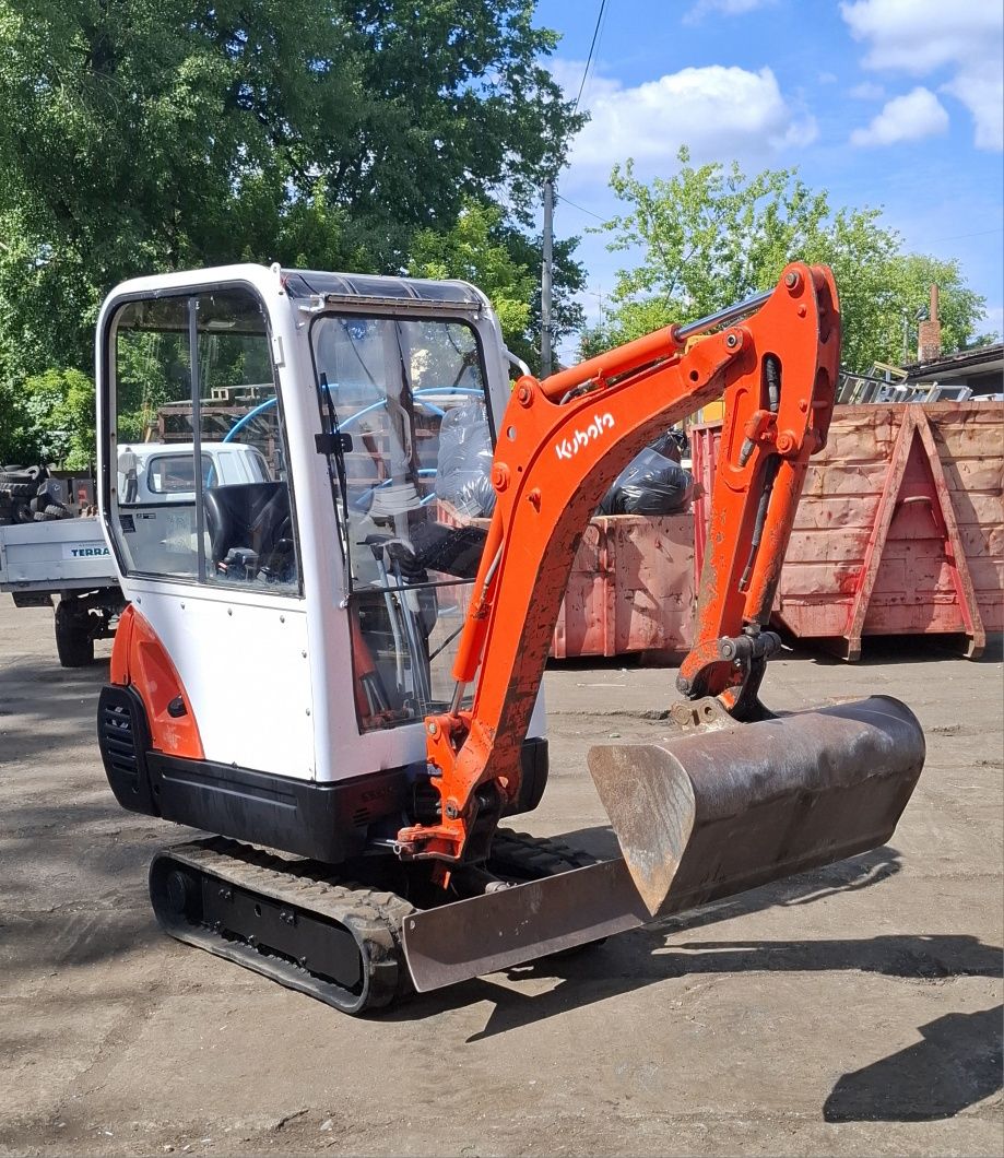 Minikoparka kubota kx36-3  08r brutto   transport