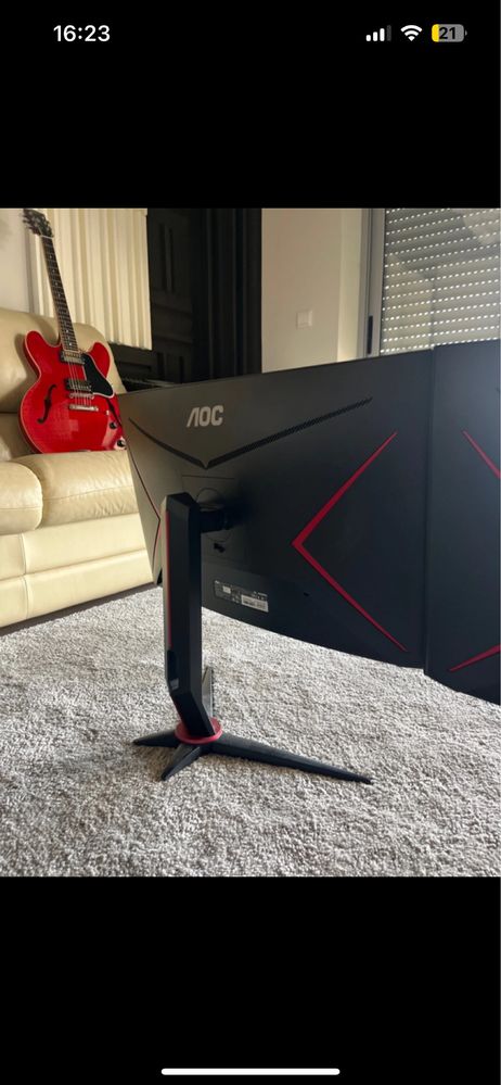 Monitores novos AOC
