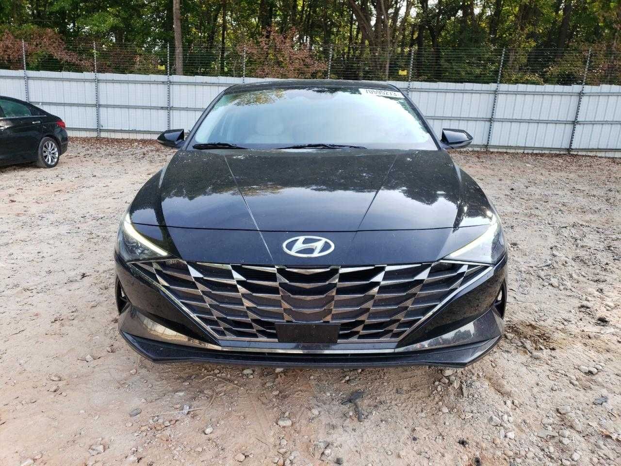 HYUNDAI Elantra Limited 2021