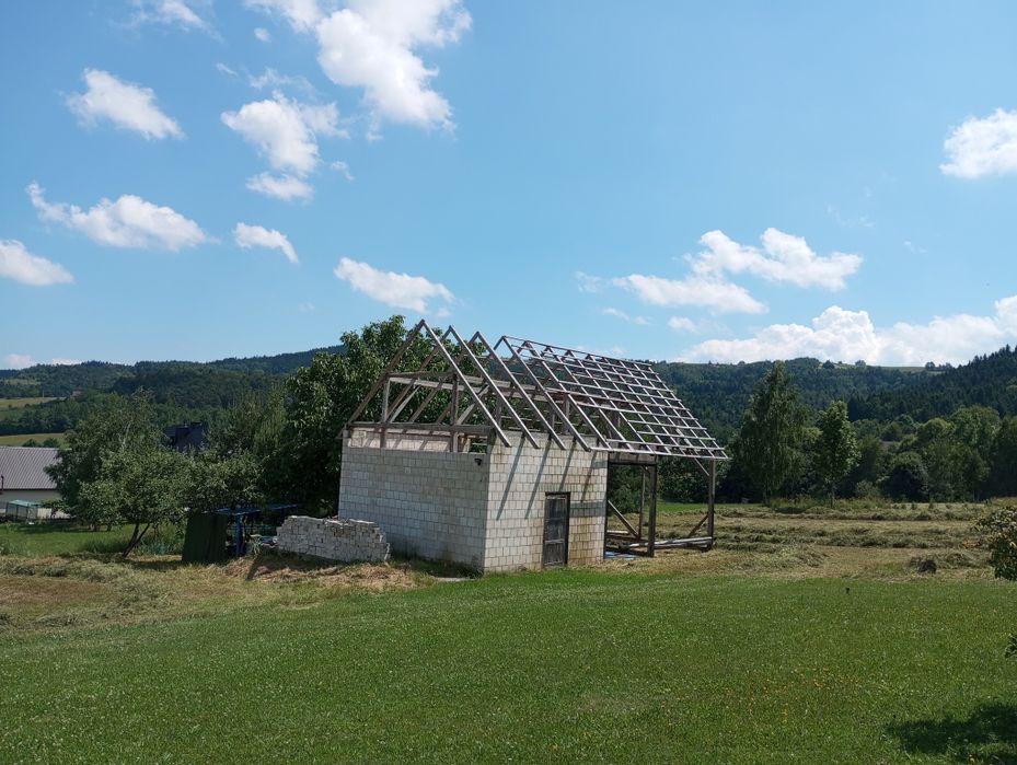 Kantówka dach krokwie suche belki drewno+ pustaki,dużo złomu gratis