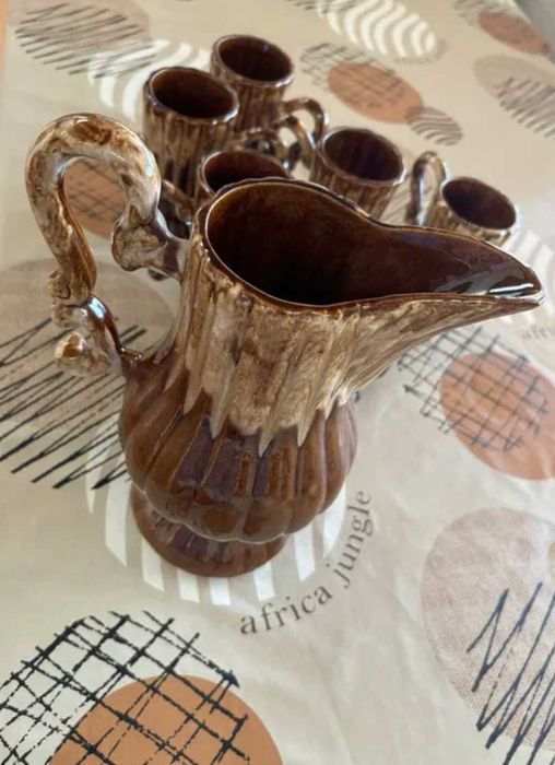 Conjunto jarra + 6 copos com asa