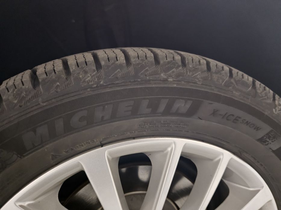 Продам зимову резину Michelin