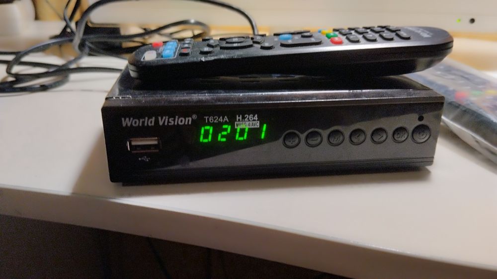 Телевизор BRAVIS 16"