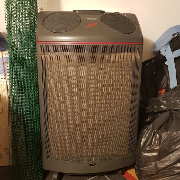 Aquecedor elétrico marca DeLonghi em excelente estado de conservação