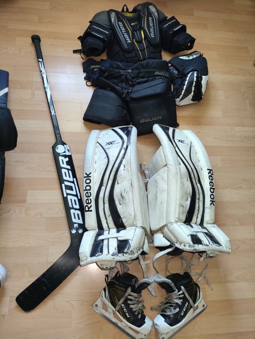 Форма воротаря, юніор, інтермедіа,клюшка нагруднік  шолом шорти