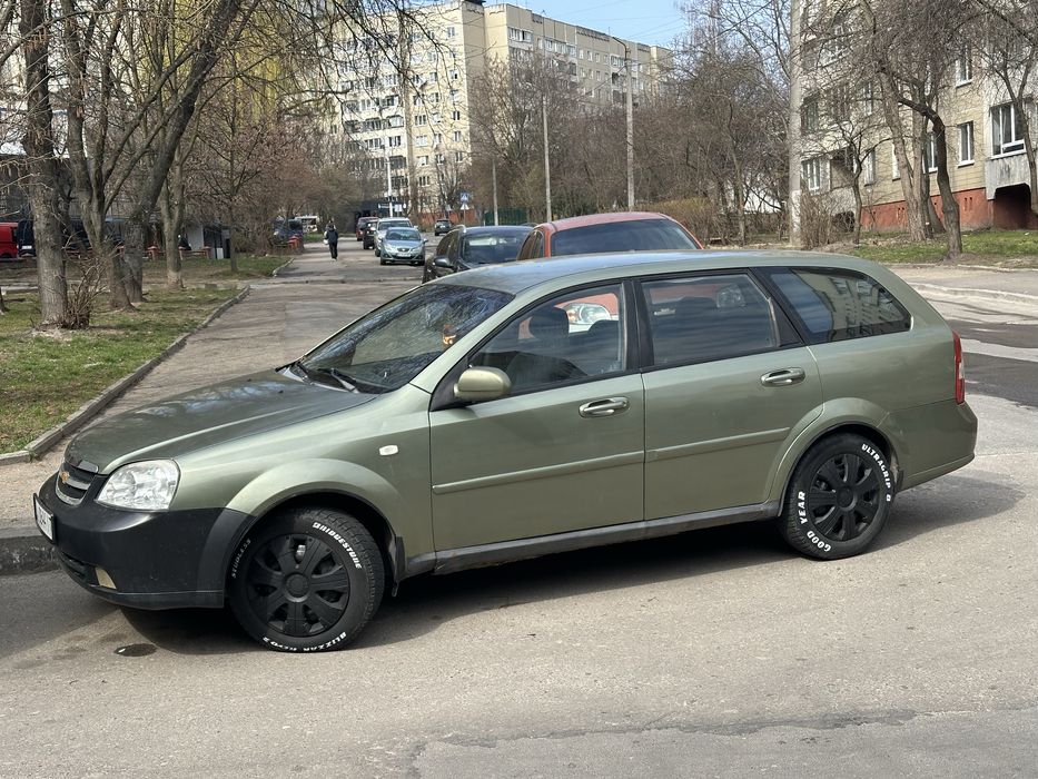 Продам Шевроле лачетті