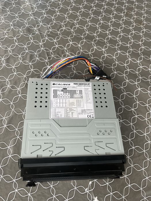 Radio caliber com televisor