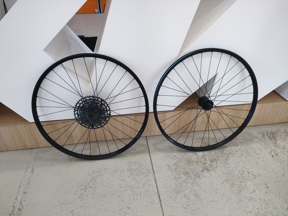 Rodas 29 em alumínio,mais cassete sram 12 v já preparadas para tubless