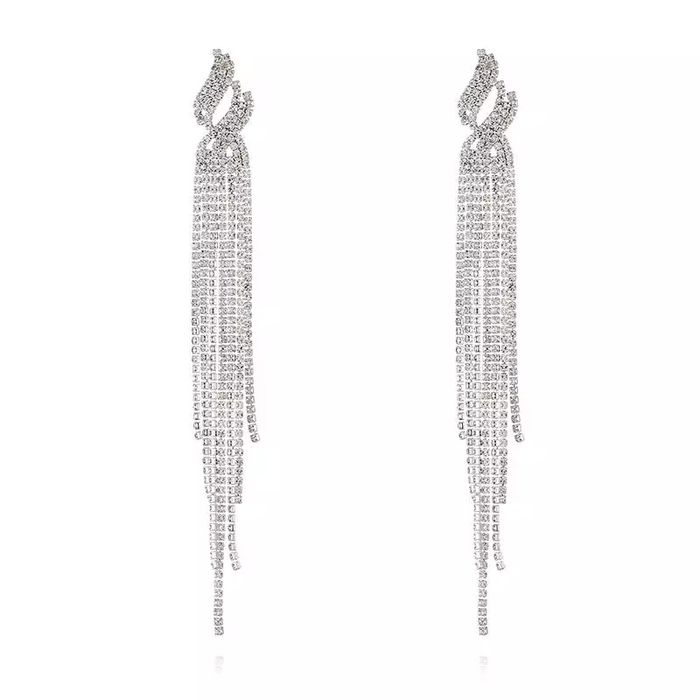 Свадебные серьги с белыми кристаллами