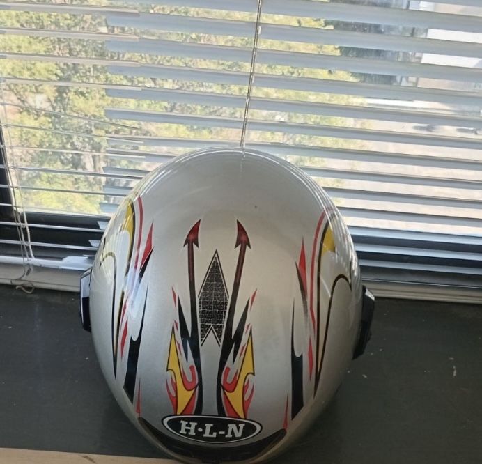 Продам  Мотошлем