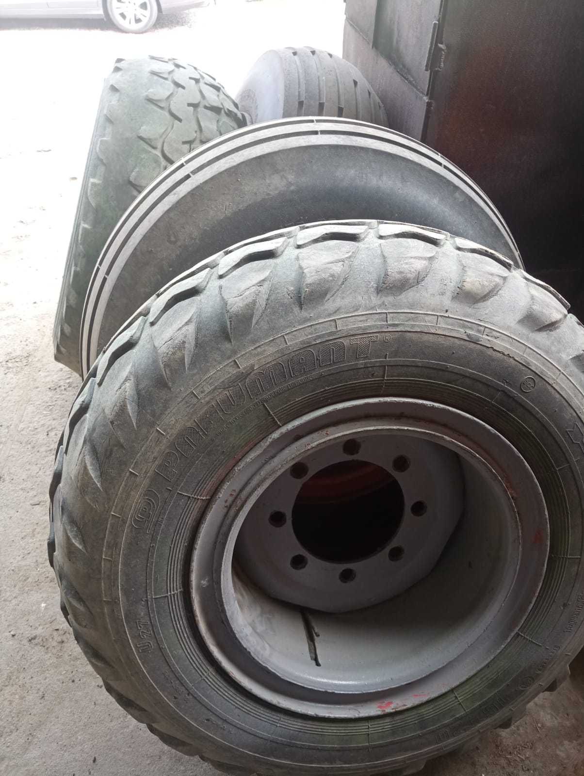 Sprzedam koła do przyczepy rolniczej HL811 i D47