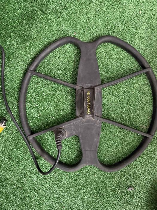 Металошукач Quest Q20+Arven 32. Металлоискаткль Квест