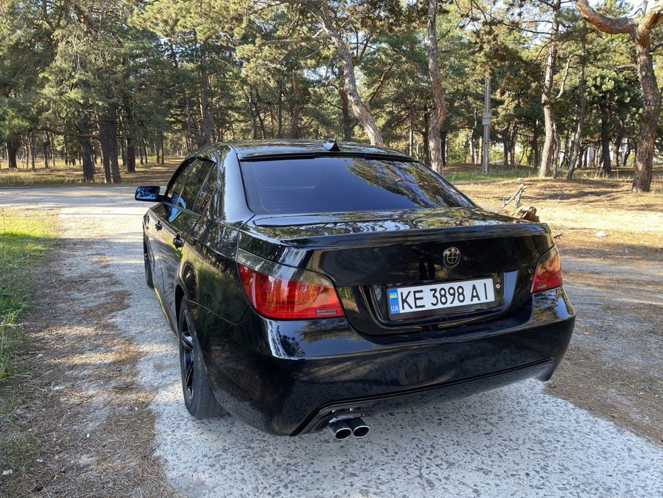 Продам bmw 523i e60