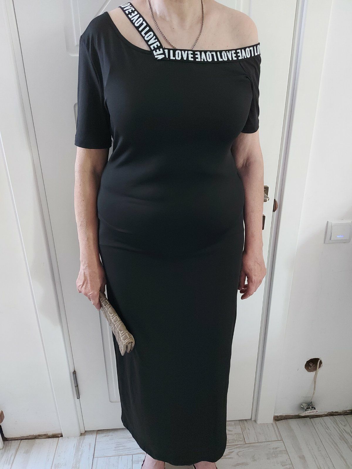 Стильна довга чорна сукня стрейч