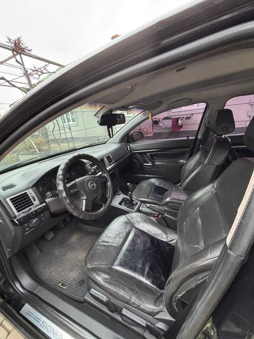 Продам автомобіль Opel Signum