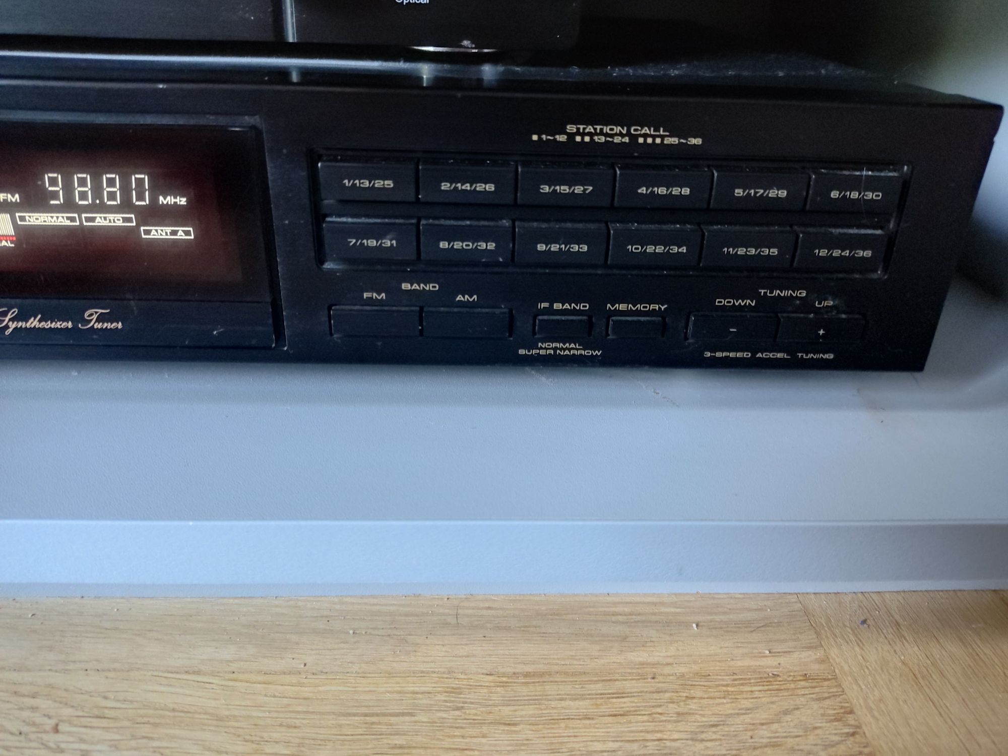Pioneer F-757 Mark II
