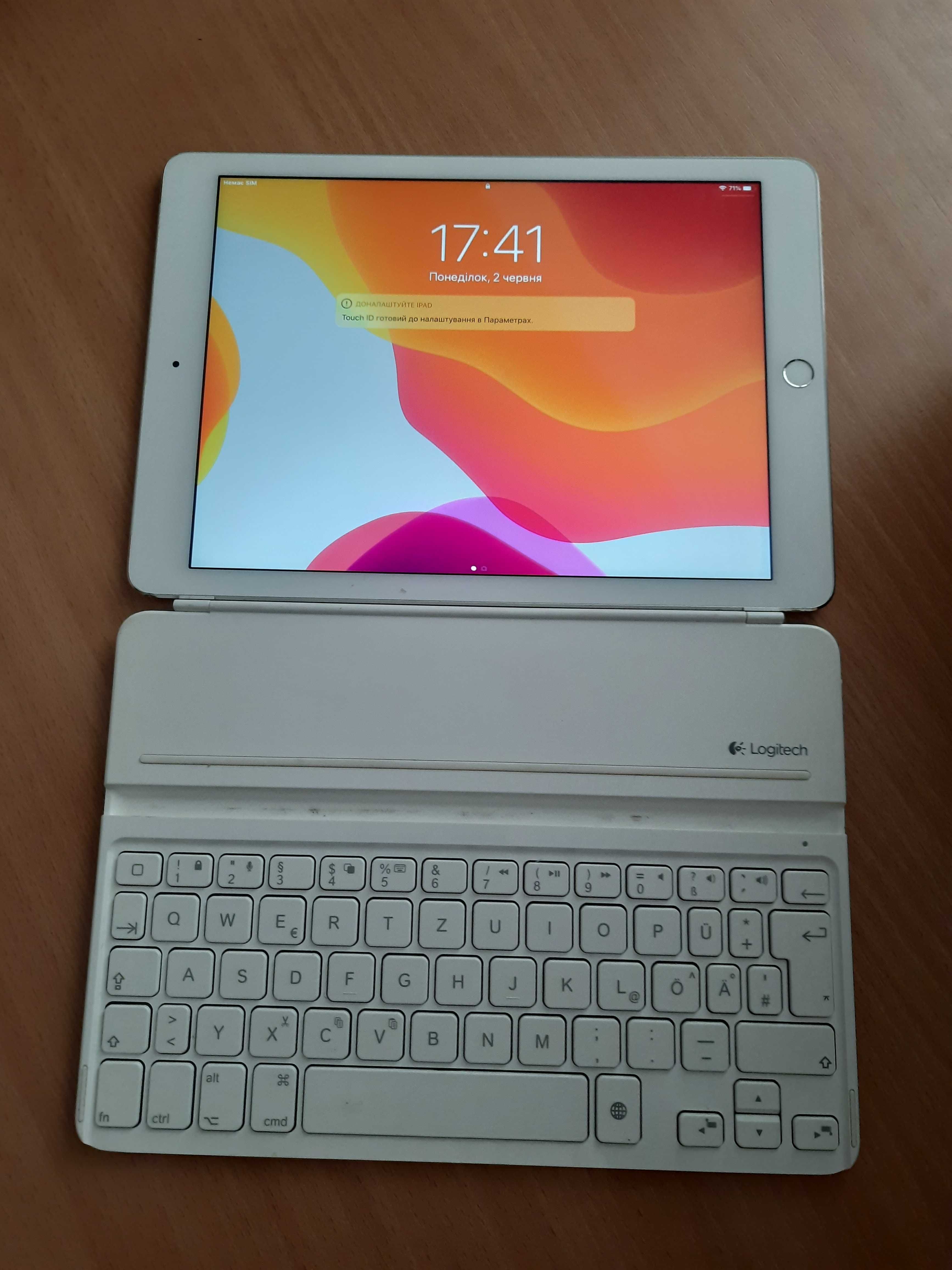 iPad Air 2 128Gb Wi-Fi LTE + Logitech Ultrathin Magnetic Keyboard